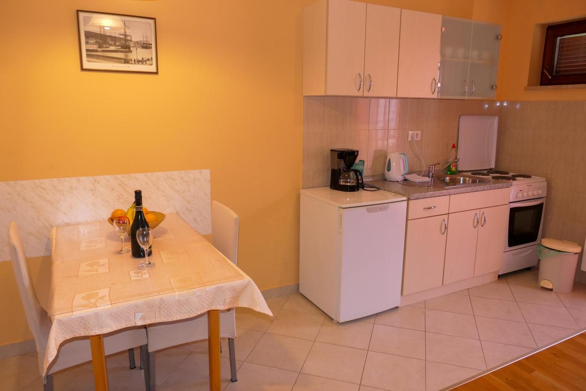 Apartmani Ivanka Prpic Zengg Kültér fotó